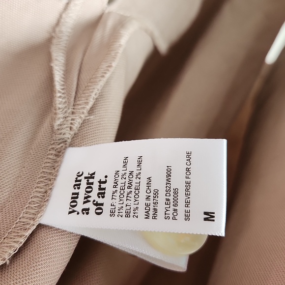 Darling Tan Beige "Overcast" Lightweight Belted Trench Coat sz M Trendy Classic - Picture 12 of 13